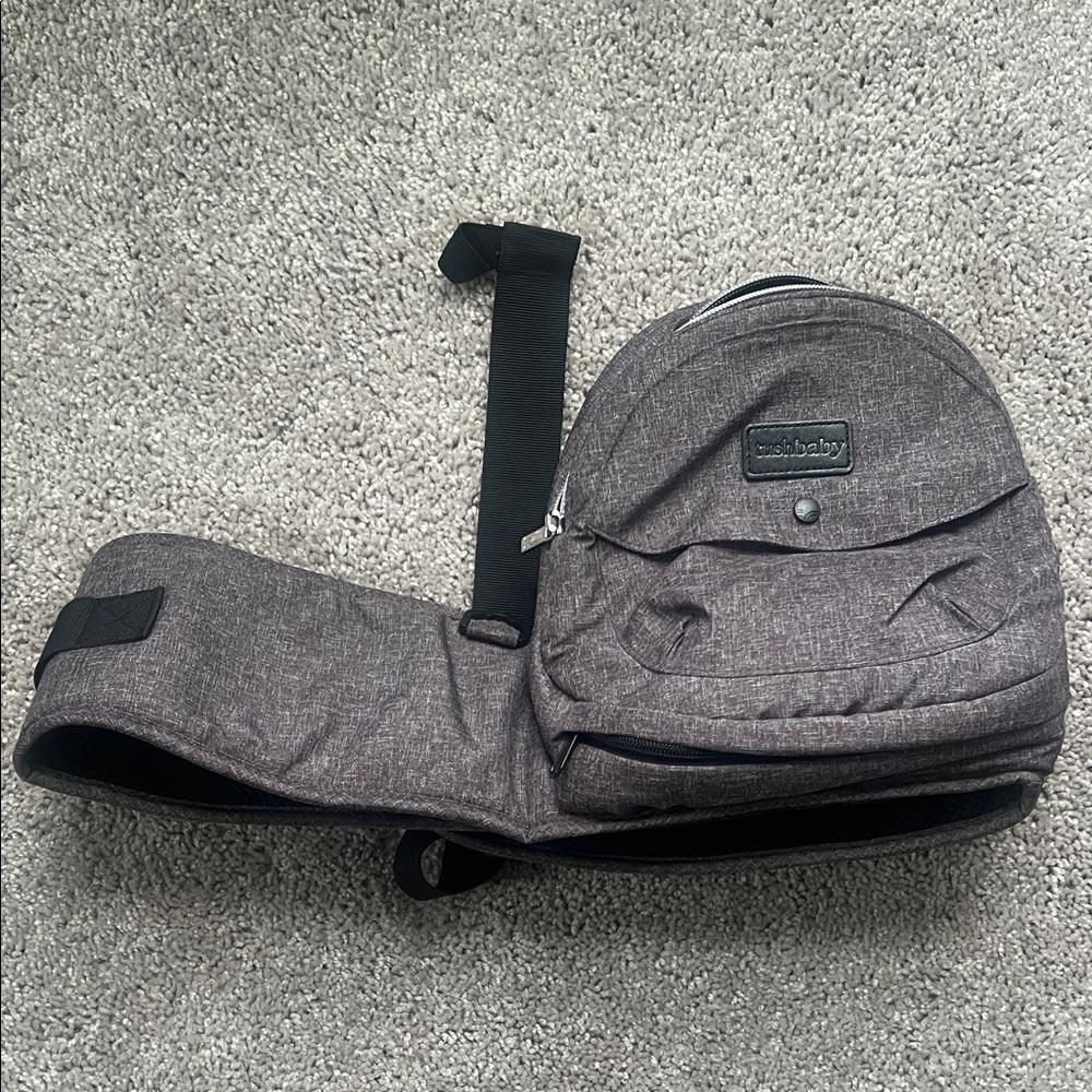 Tushbaby hip carrier